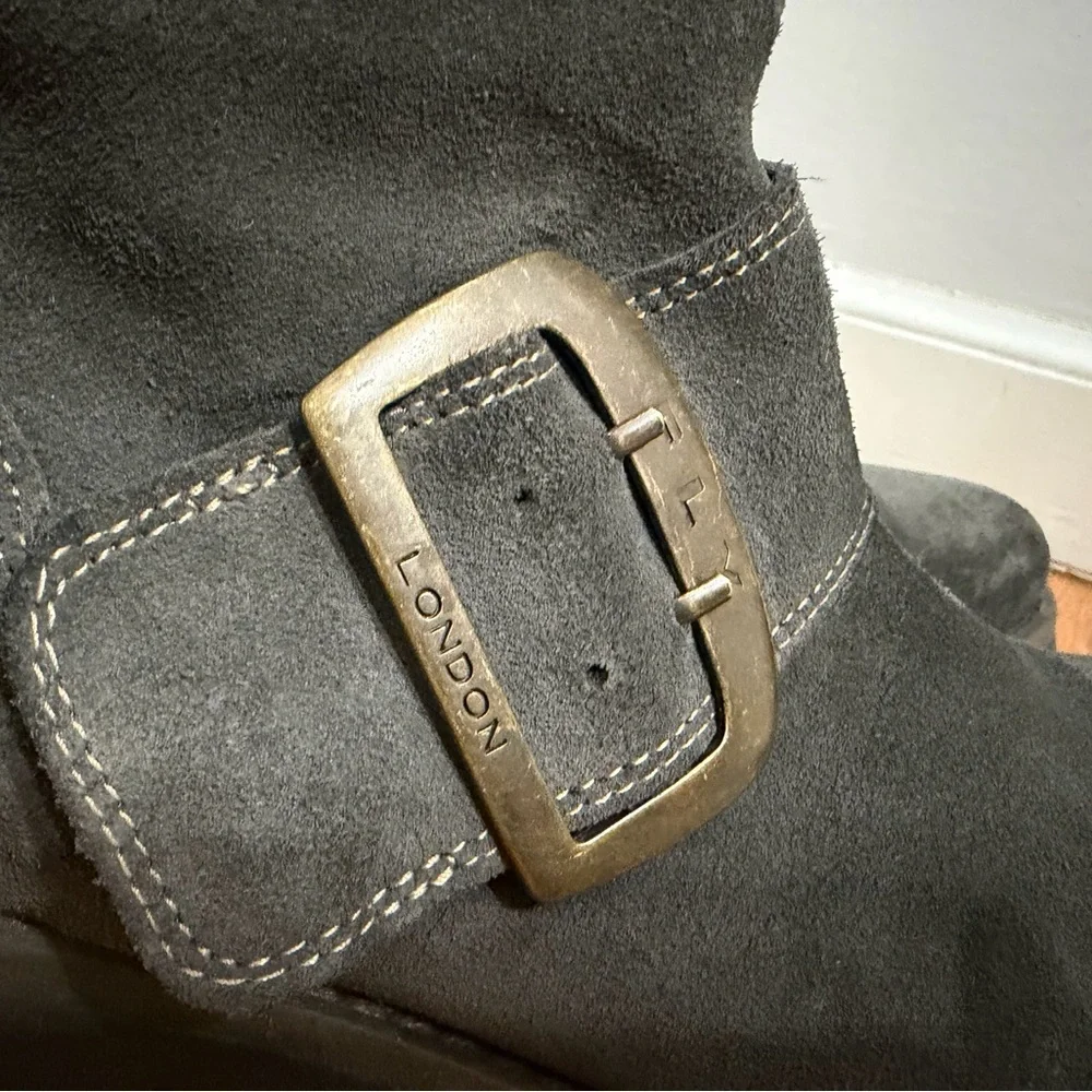Fly London Riley Gray Suede Ankle Boots with Buckle - new - Picture 2 of 10